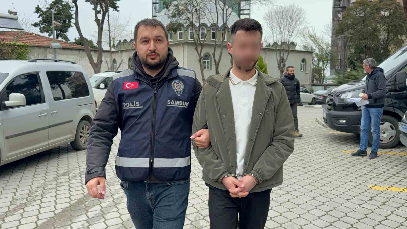 sakalasirken iscisini bicakladi sucu calisani ustlendi polis gercegi ortaya cikardi 2 E3gWTQVW