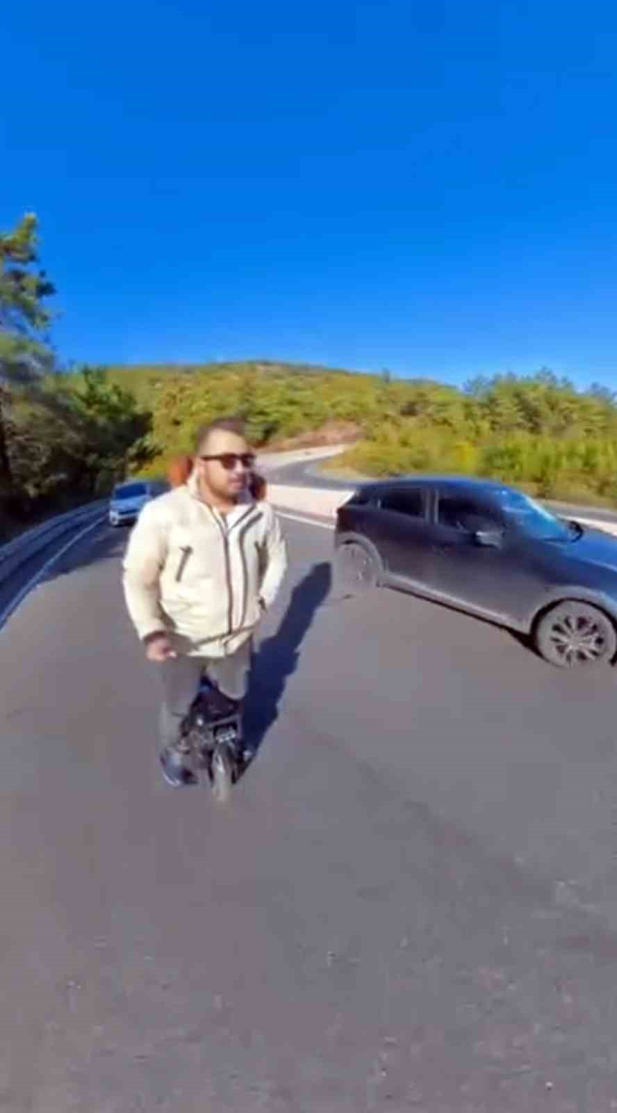 sakar rampasinda tek teker scooter ile tehlikeli yolculuk 1 XXaFfiYq