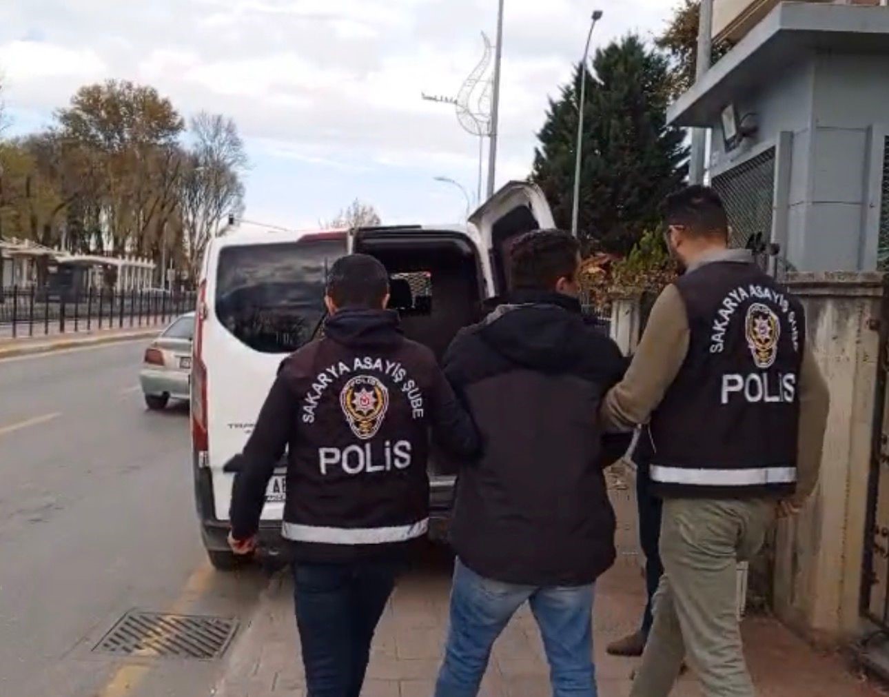sakarya emniyeti bir ayda aranan 325 sahsi yakaladi 0