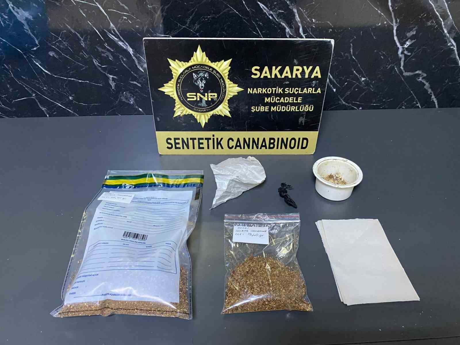 sakarya emniyeti zehir tacirlerine gecit vermiyor 1 tutuklama 0 fIp46D46
