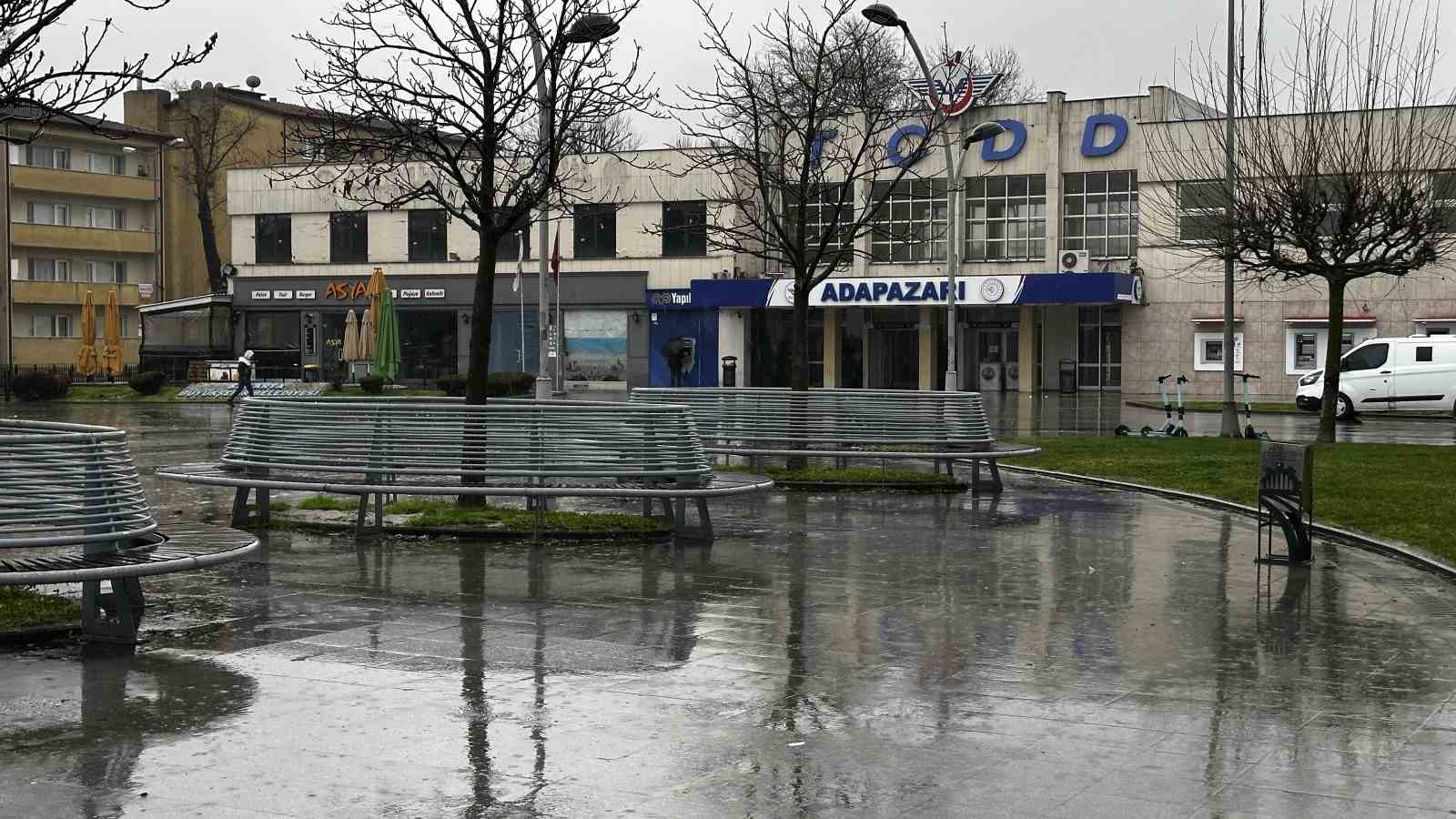 sakarya merkezde yagmur yaylada kar yuksek kesimler bayrama beyaz ortu ile girdi 1 bNX8nClz