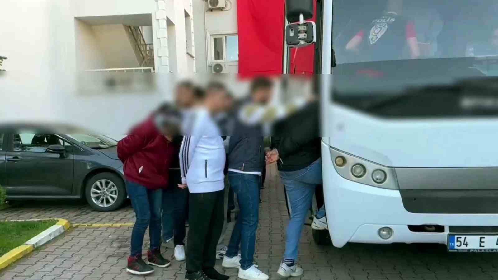 Sakarya merkezli 36 ilde ’Çevrimiçi Çocuk Müstehcenliği’ operasyonu: 86 gözaltı 9 sakarya merkezli 36 ilde cevrimici cocuk mustehcenligi operasyonu 86 gozalti 5 bjSAZ7Ra