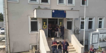sakarya-merkezli-4-ilde-30-milyonluk-kablo-hirsizligi-operasyonu-7-tutuklama-nYFP6ODT.jpg