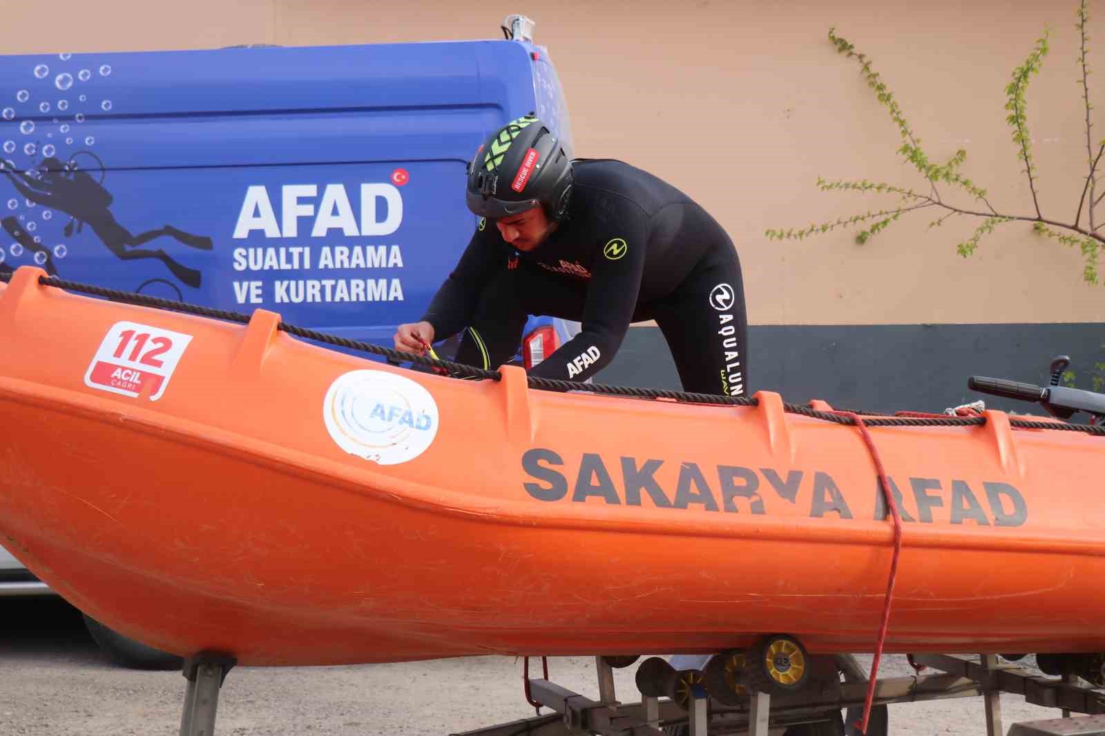 Sakarya Nehri’ne düşen çocuğu arama çalışmaları havadan görüntülendi 11 sakarya nehrine dusen cocugu arama calismalari havadan goruntulendi 7 jRSKY4FU