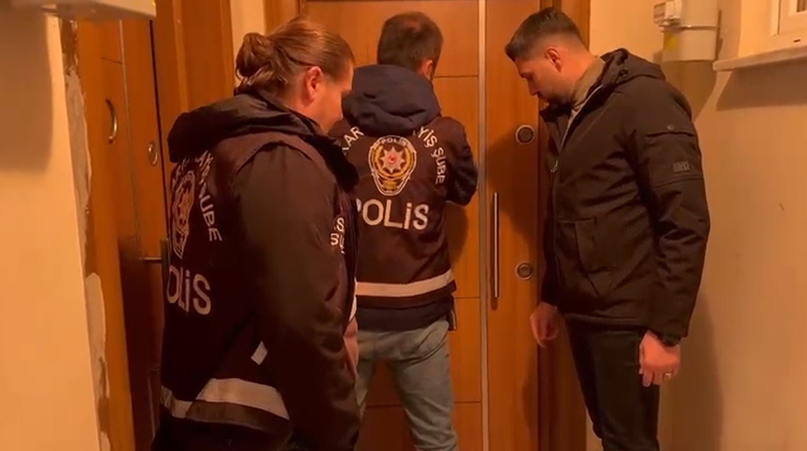 Sakarya ve İstanbul’da fuhuş operasyonu: 10 kişi tutuklandı 5 sakarya ve istanbulda fuhus operasyonu 10 kisi tutuklandi 1 eHjmI7tV