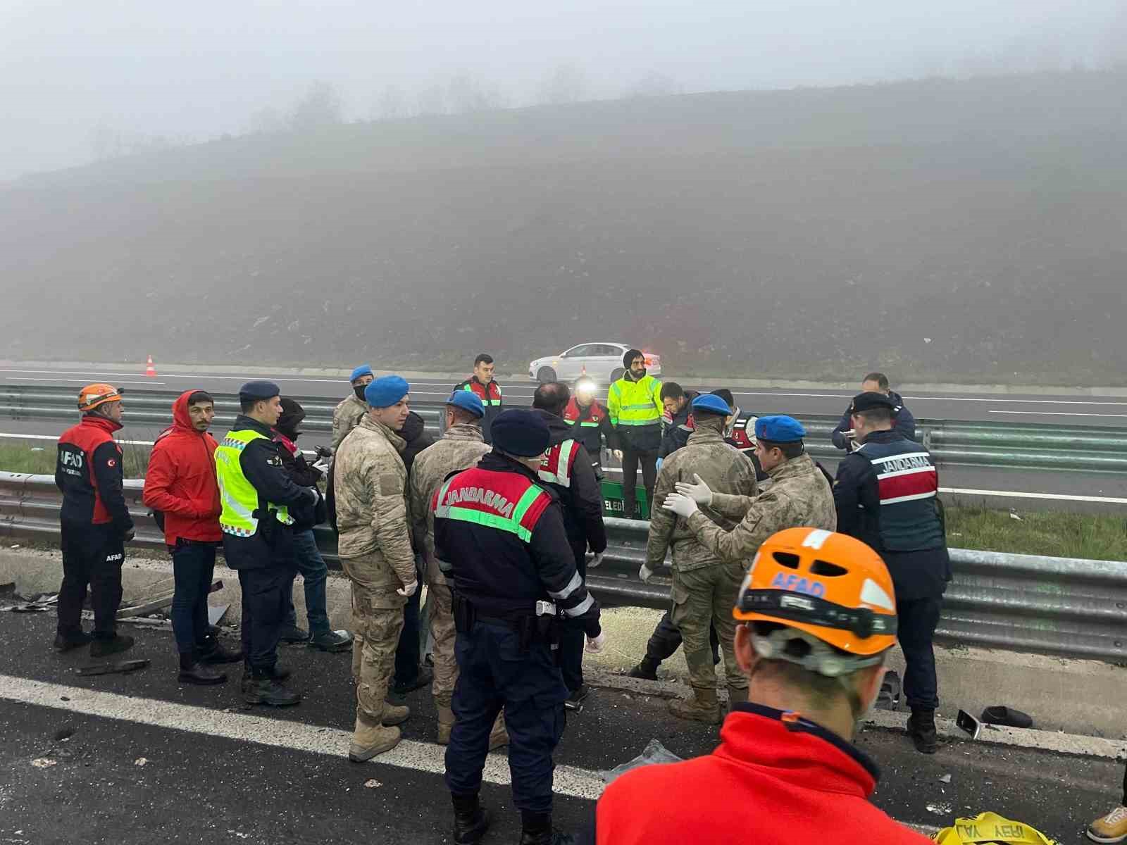 sakaryada 11 kisinin oldugu zincirleme kaza davasinda kati raporlar bekleniyor 2 YasRJlTk