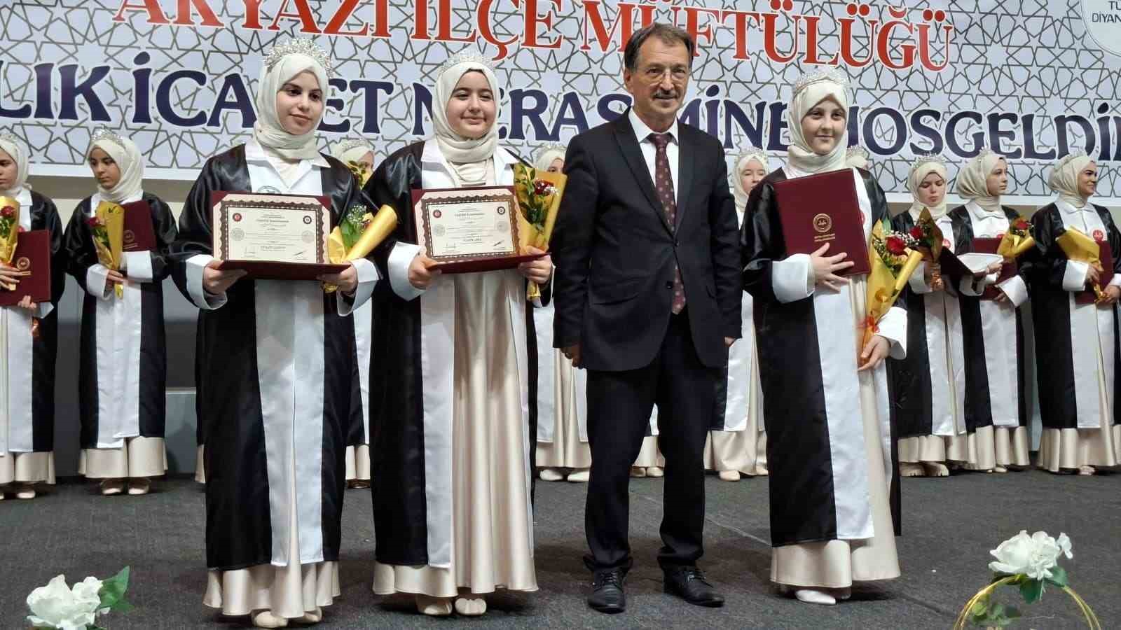 sakaryada 27 ogrenci icazet merasiminde hafizlik belgelerini aldi 0 udEiSmLt