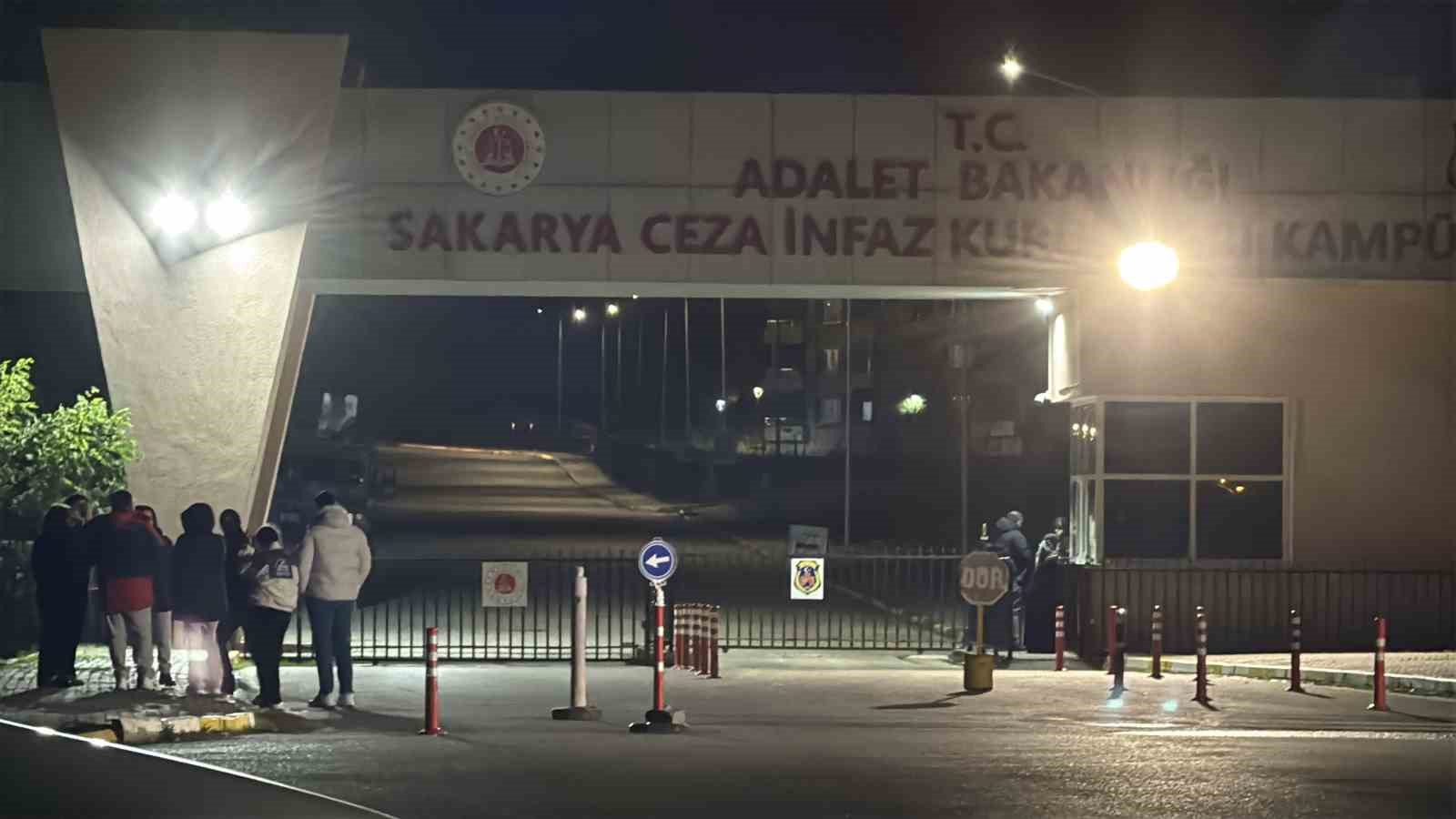 sakaryada cezaevlerinden tahliyeler basladi 2 7TYSJCVU