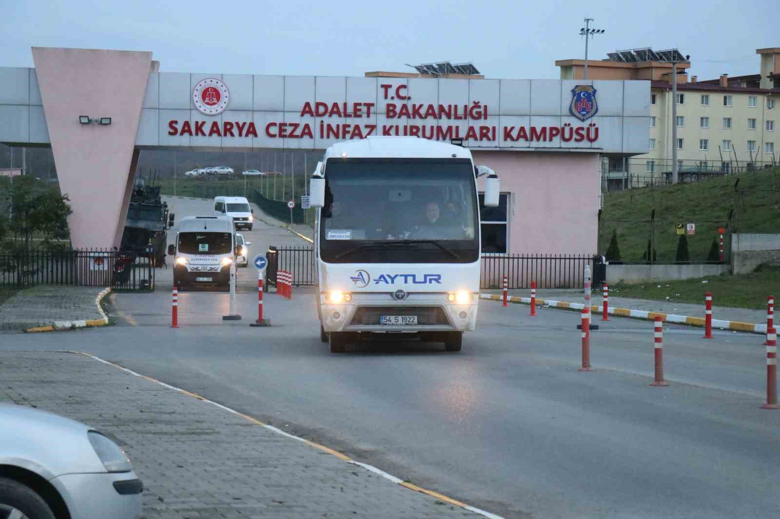 sakaryada cezaevlerinden tahliyeler basladi 3