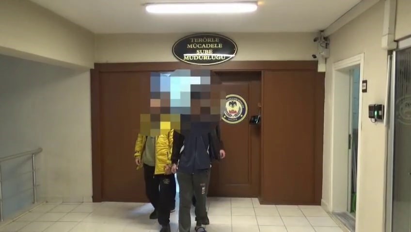 sakaryada deas operasyonu 1 tutuklama 3 sinir disi 0 zbFkGjya