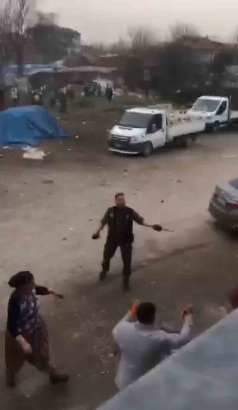 sakaryada hareketli dakikalar firariyi vermemek icin polise direndiler 2 bwCbG5pf