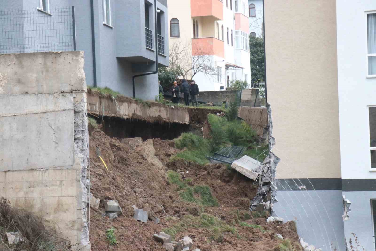sakaryada istinat duvari coktu 3 bina bosaltildi 3 69Ner1Ey