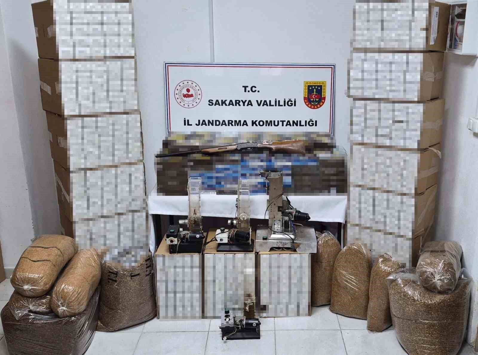 sakaryada jandarma kacakciliga gecit vermiyor 3 ilcede 4 gozalti 2 1fsJi6uE