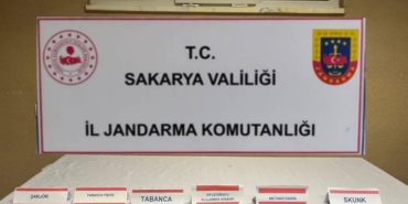 sakaryada-jandarmadan-uyusturucuya-gecit-yok-2-sahis-tutuklandi-uYfmMwu3.jpg