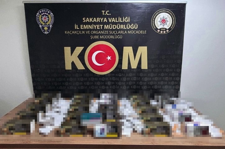 Sakarya’da kaçak sigara ve sahte alkol operasyonu: 3 gözaltı 10 sakaryada kacak sigara ve sahte alkol operasyonu 3 gozalti 6