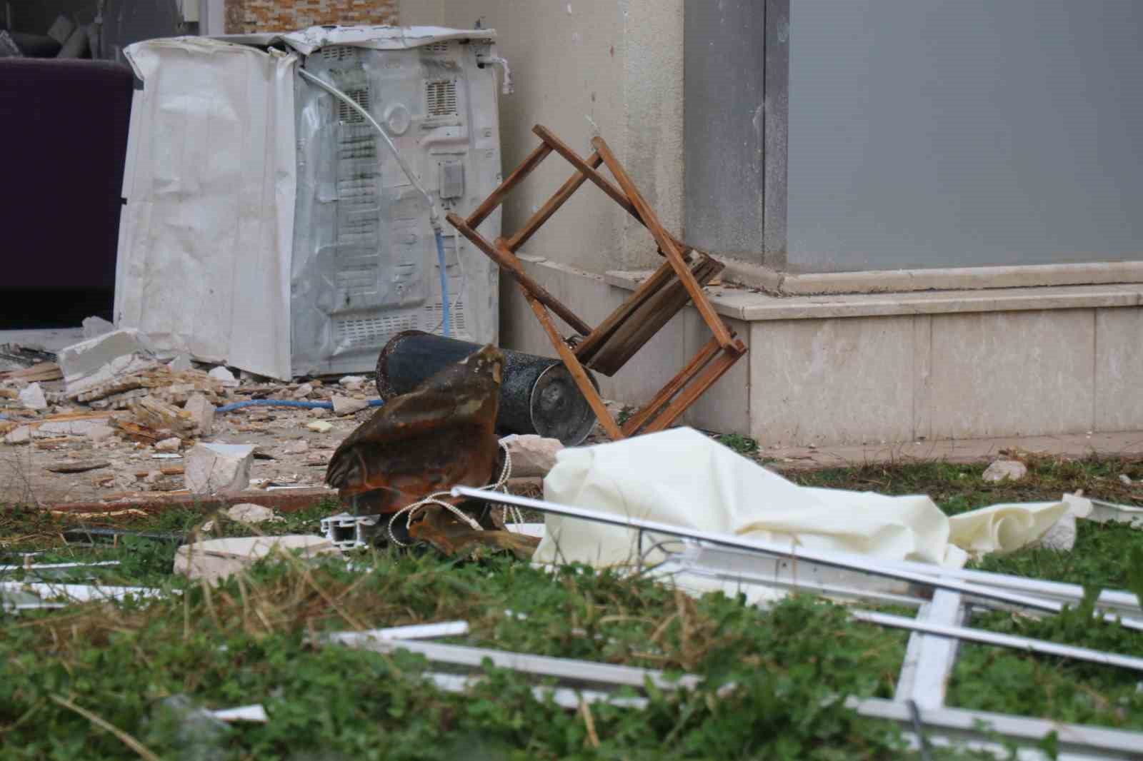sakaryada kiz yurdundaki patlamanin hasari goruntulendi 7 fTzJeaPi