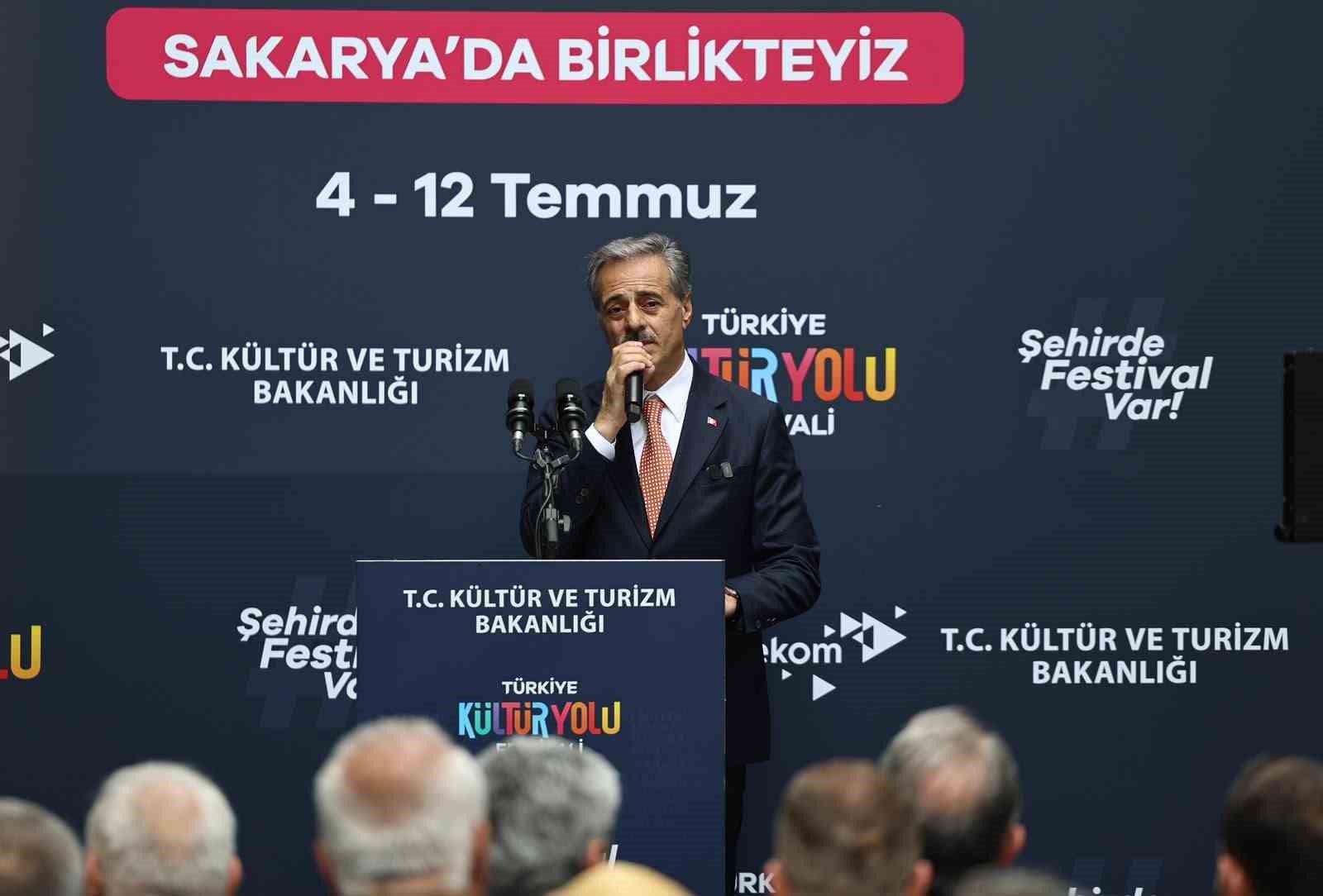 sakaryada kultur soleni basladi 10 farkli noktada 186 etkinlik 2 rOld86PK