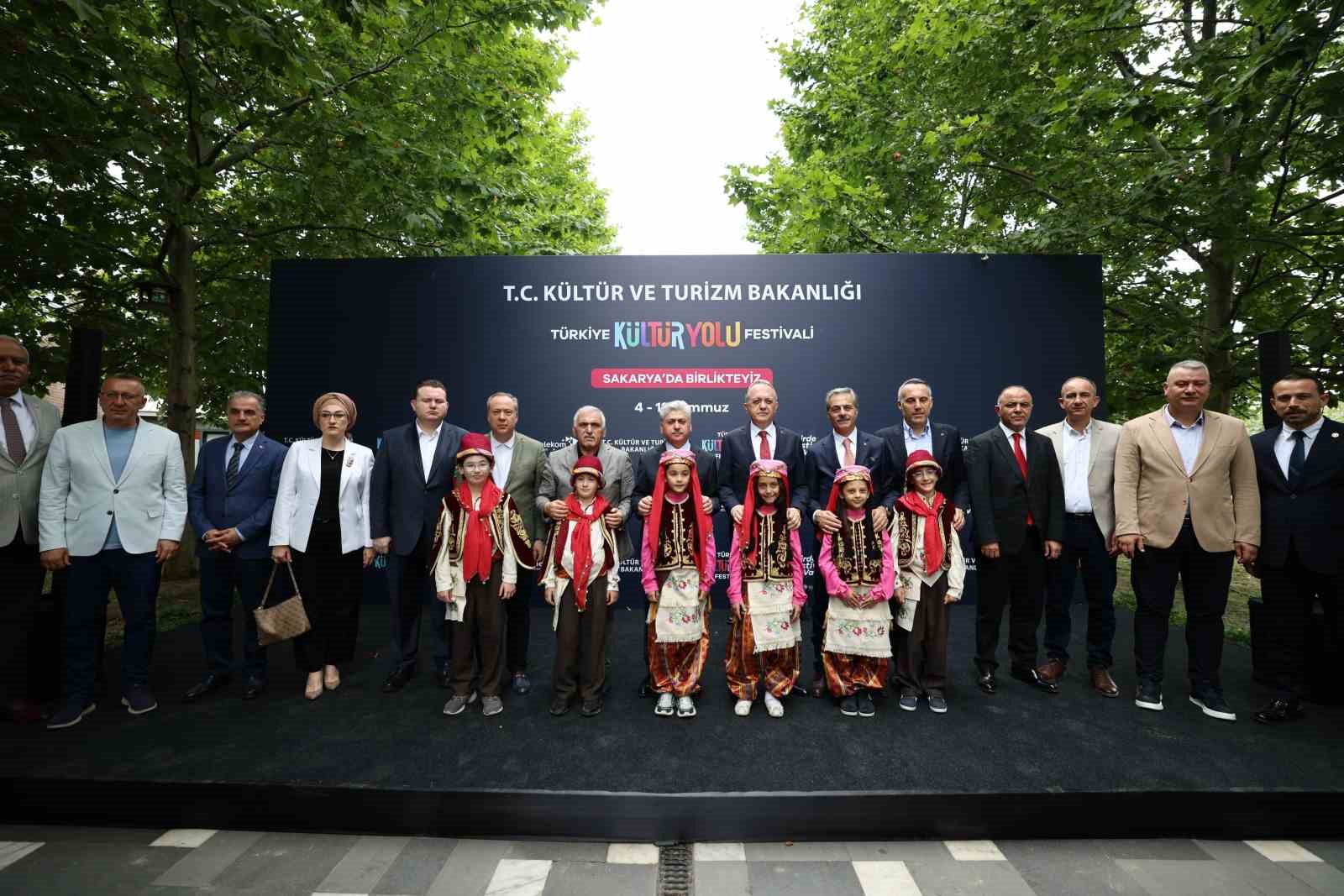 sakaryada kultur soleni basladi 10 farkli noktada 186 etkinlik 5 qE6ngHJg