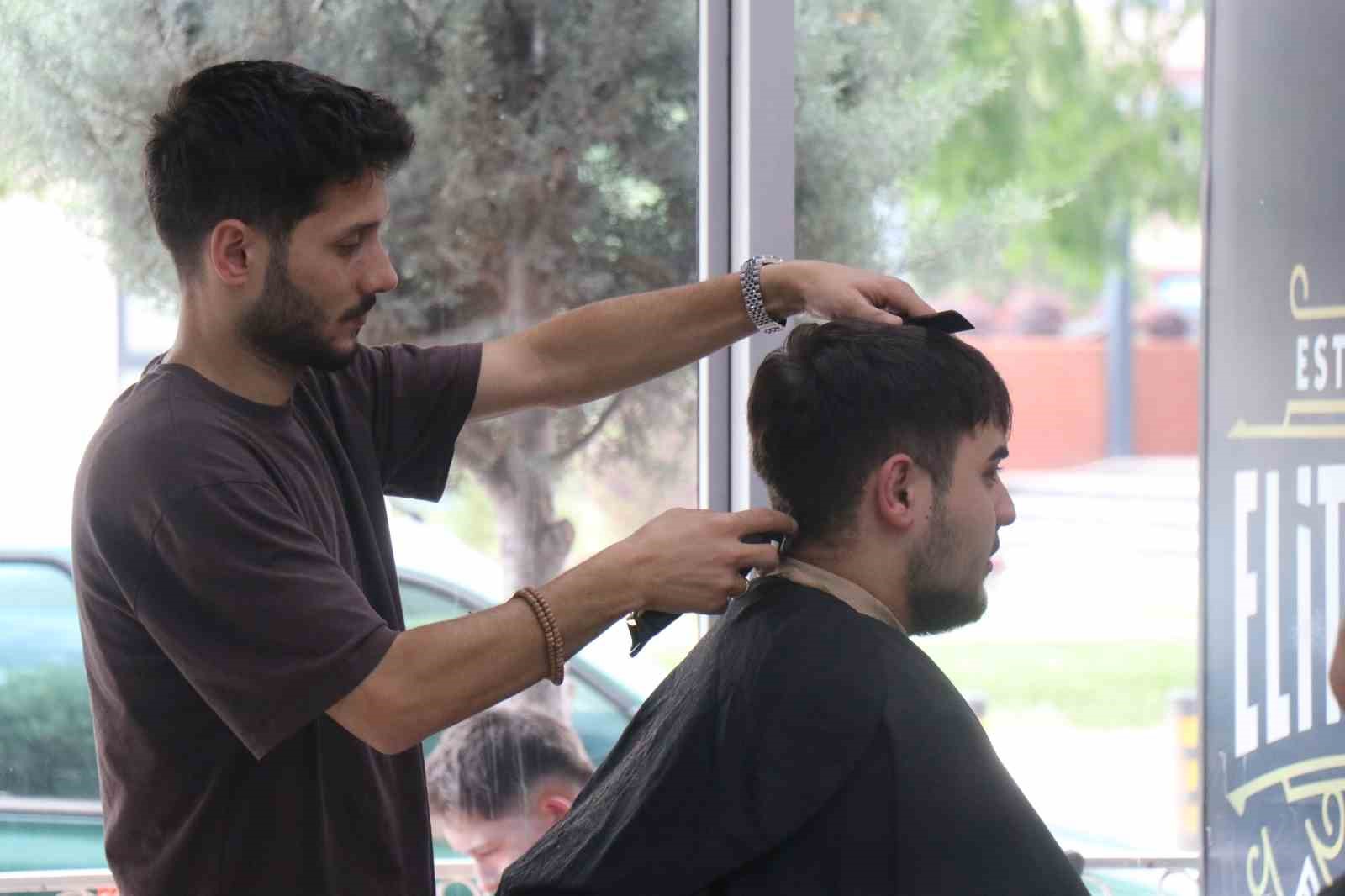 sakaryada kurban bayrami oncesi berberlerde yogun mesai 0 kOpivgu7