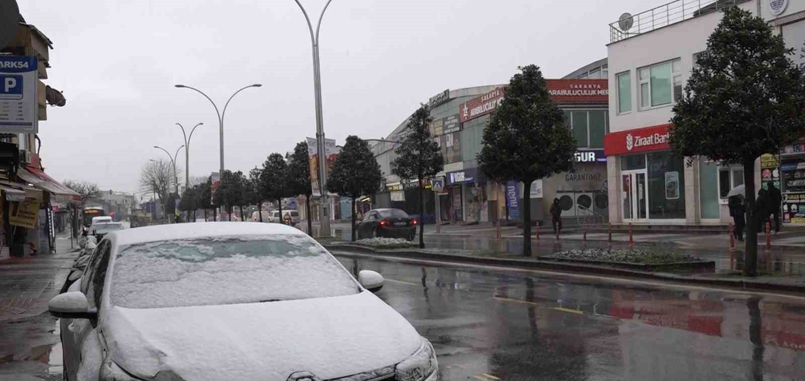 sakaryada lapa lapa kar yagisi etkili oldu 2 6MrWhk8z
