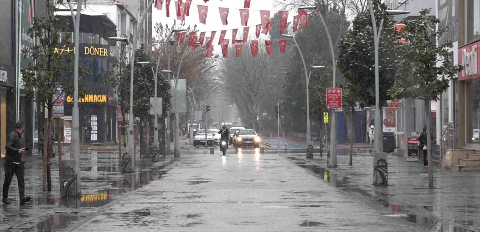 sakaryada lapa lapa kar yagisi etkili oldu 5 nub5277O