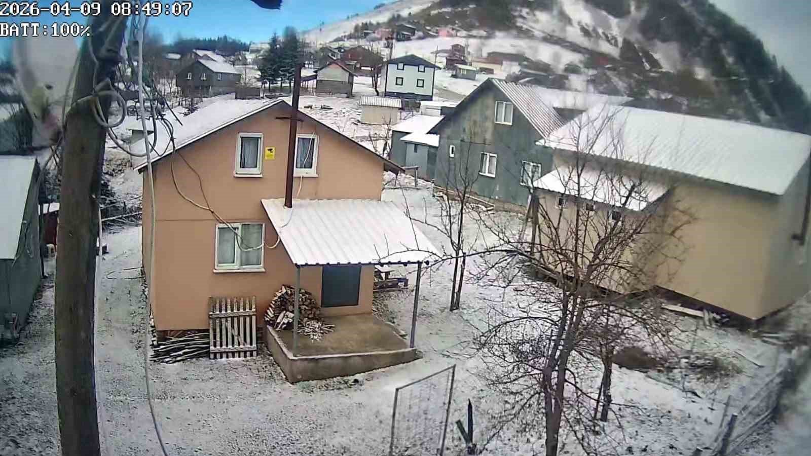 sakaryada merkezde bahar yaylalarda kis yasaniyor 0 Rs1FPEXL