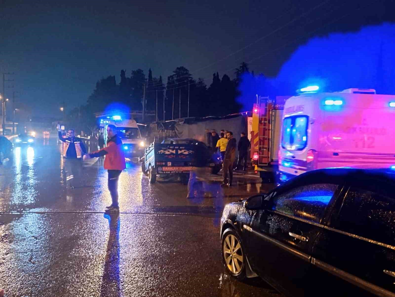 Sakarya’da otomobil ile patpat çarpıştı: 6 yaralı 5 sakaryada otomobil ile patpat carpisti 6 yarali 1 51pcscae