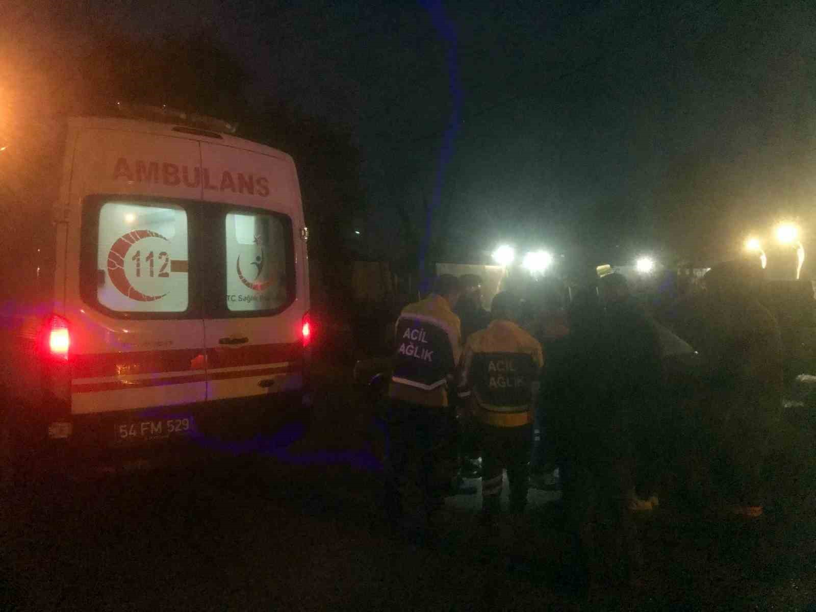 Sakarya’da otomobil ile patpat çarpıştı: 6 yaralı 8 sakaryada otomobil ile patpat carpisti 6 yarali 4 HRZa8rBR