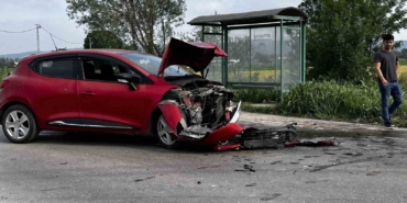 sakaryada-otomobiller-kafa-kafaya-carpisti-kazada-yaralanan-olmadi-PtuvLU2T.jpg