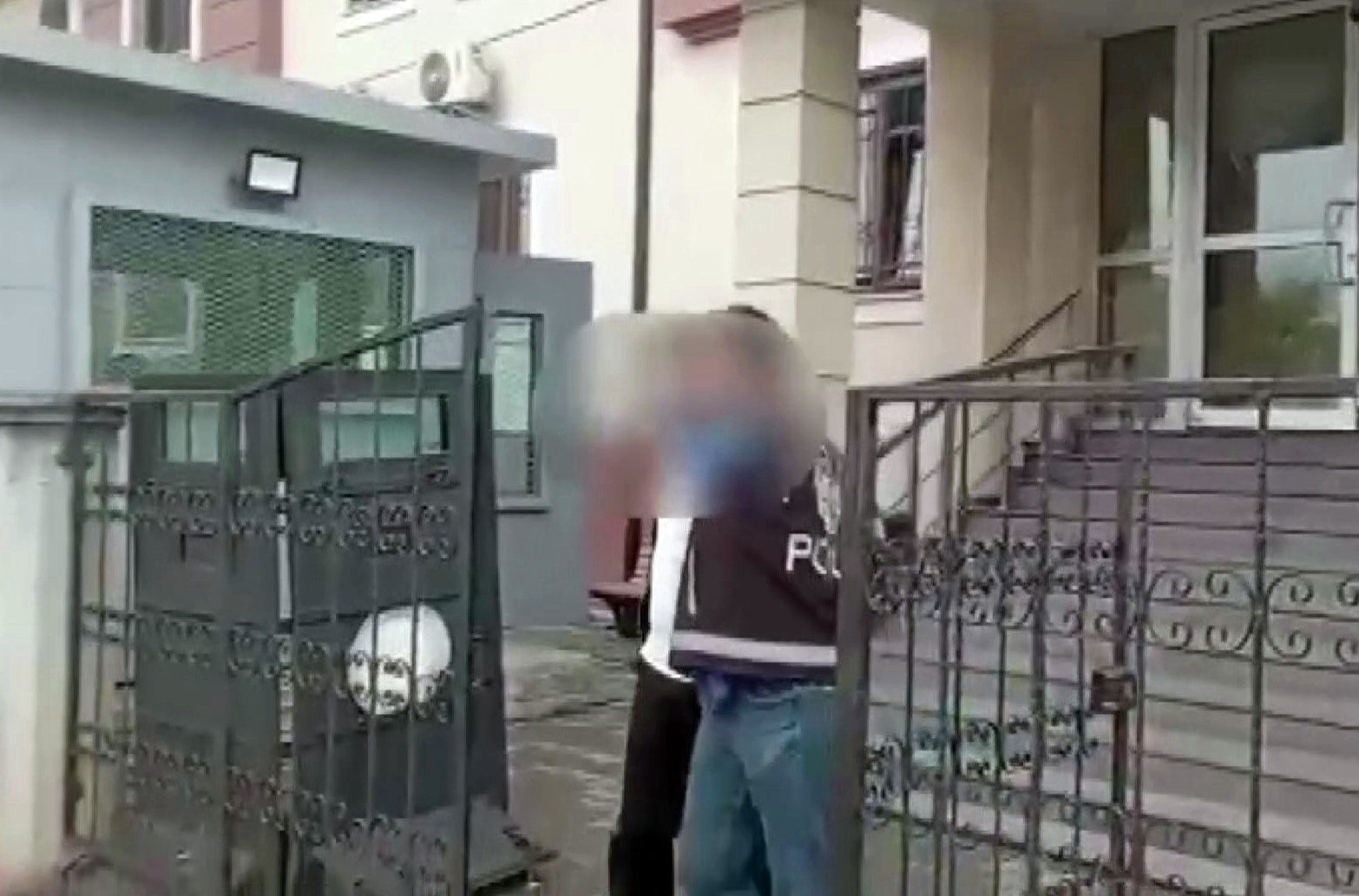 Sakarya’da polis-savcı yalanıyla 2 milyonluk vurgun 7 sakaryada polis savci yalaniyla 2 milyonluk vurgun 3 DcrSfGKf