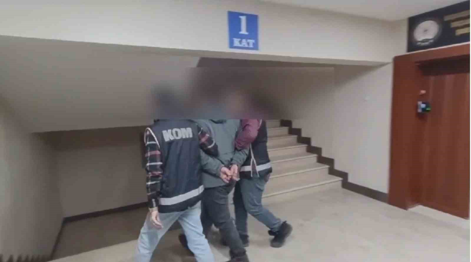 sakaryada silah kacakciligi operasyonunda yakalanan supheli tutuklandi 1 6zFUTVlV