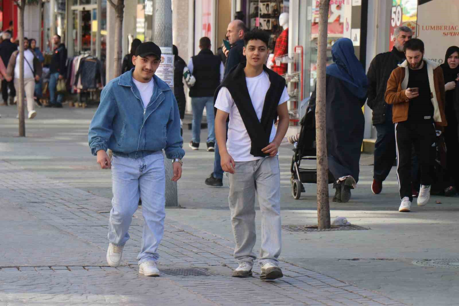 sakaryada subat ayinda bahardan kalma gunler yasaniyor 1 W7nOgsG1