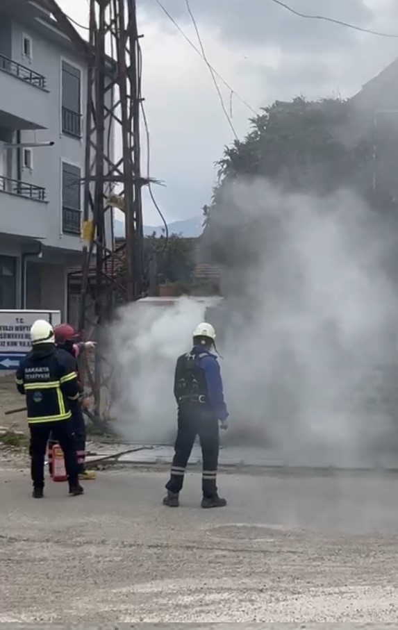sakaryada trafo yanginindaki patlama panige neden oldu 3 w7Lj2KAI