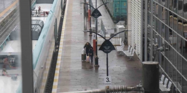 sakaryada-tren-istasyonu-ve-otogarda-arife-sakinligi-TgRTLzIQ.jpg