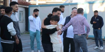 sakaryada-vatandaslar-bayram-namazi-icin-camileri-doldurdu-bfifQeHY.jpg