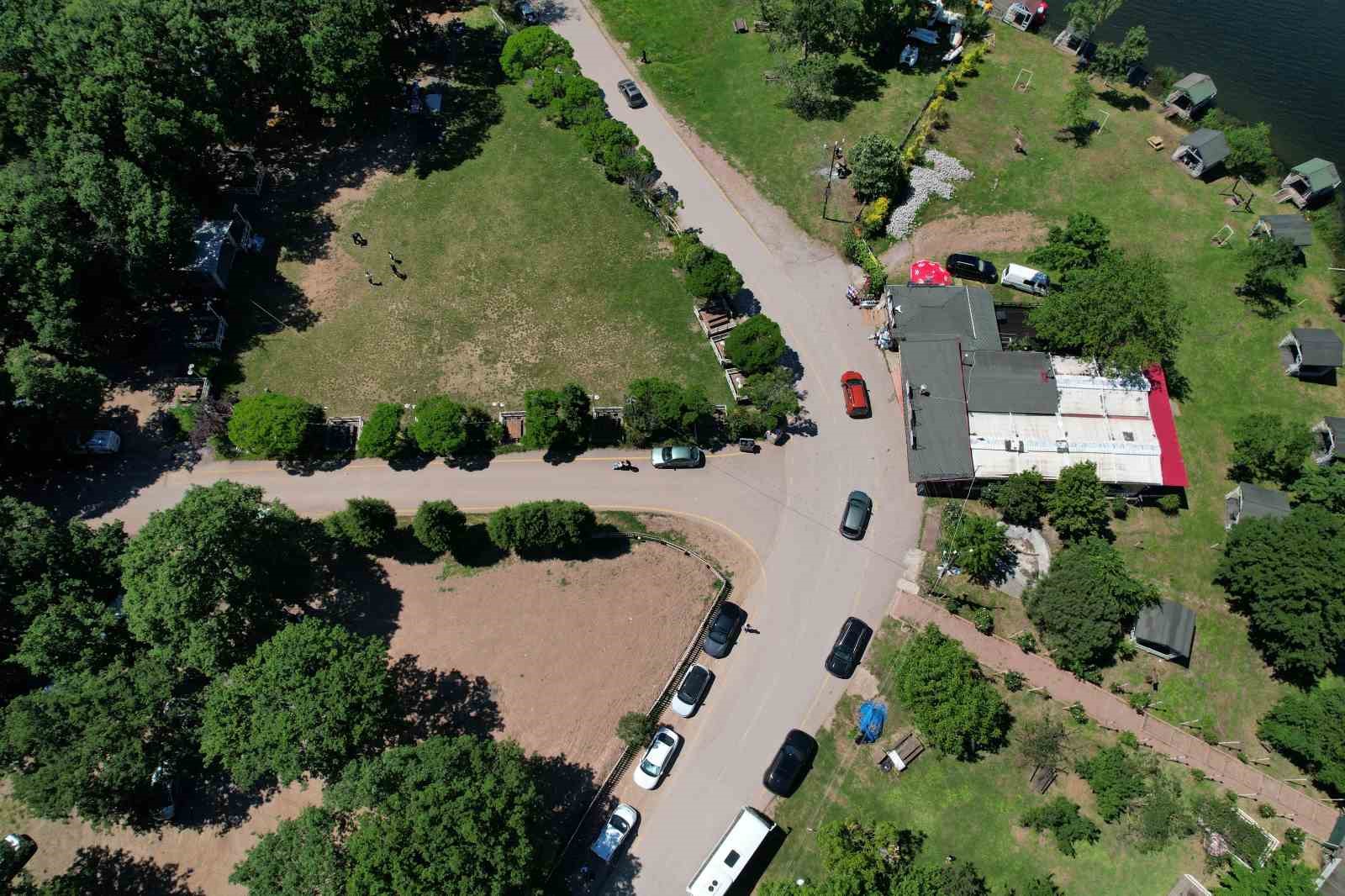 sakaryada vatandaslar bayramin ilk gununde tabiat parklarina akin etti 1 hmsBHG5K