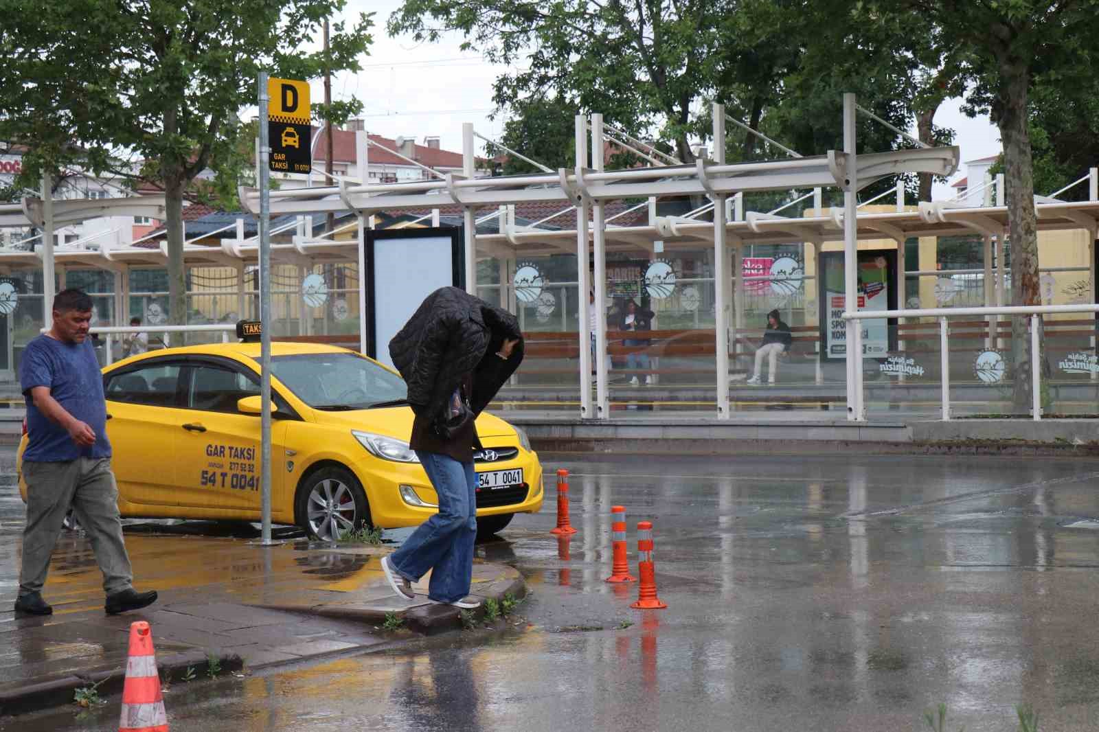 sakaryada yagis hayati olumsuz etkiledi 0 mevWWcUI