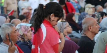 sakaryalilar-hain-darbe-girisiminin-10-yilinda-yeniden-tek-yurek-oldu-IYkCcI8l.jpg