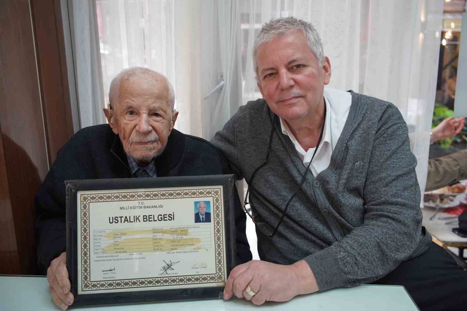 sakaryanin 100 yasindaki donercisi 84 yildir meslegini surduruyor 1 IsaZj5cm