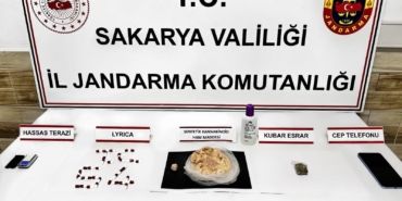 sakaryanin-iki-ilcesinde-zehir-tacirlerine-operasyon-2-tutuklama-c6Lihjfm.jpg