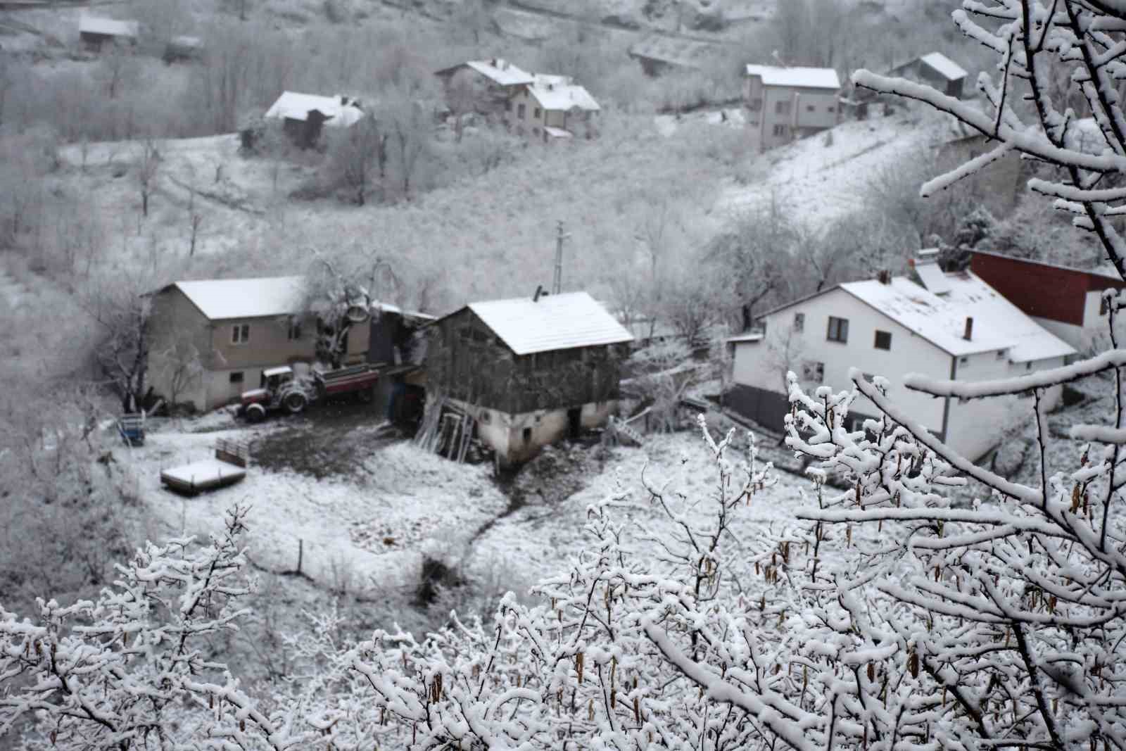 sakaryanin yuksek kesimleri beyaz gelinligini yeniden giydi 0 2hEbmKYh