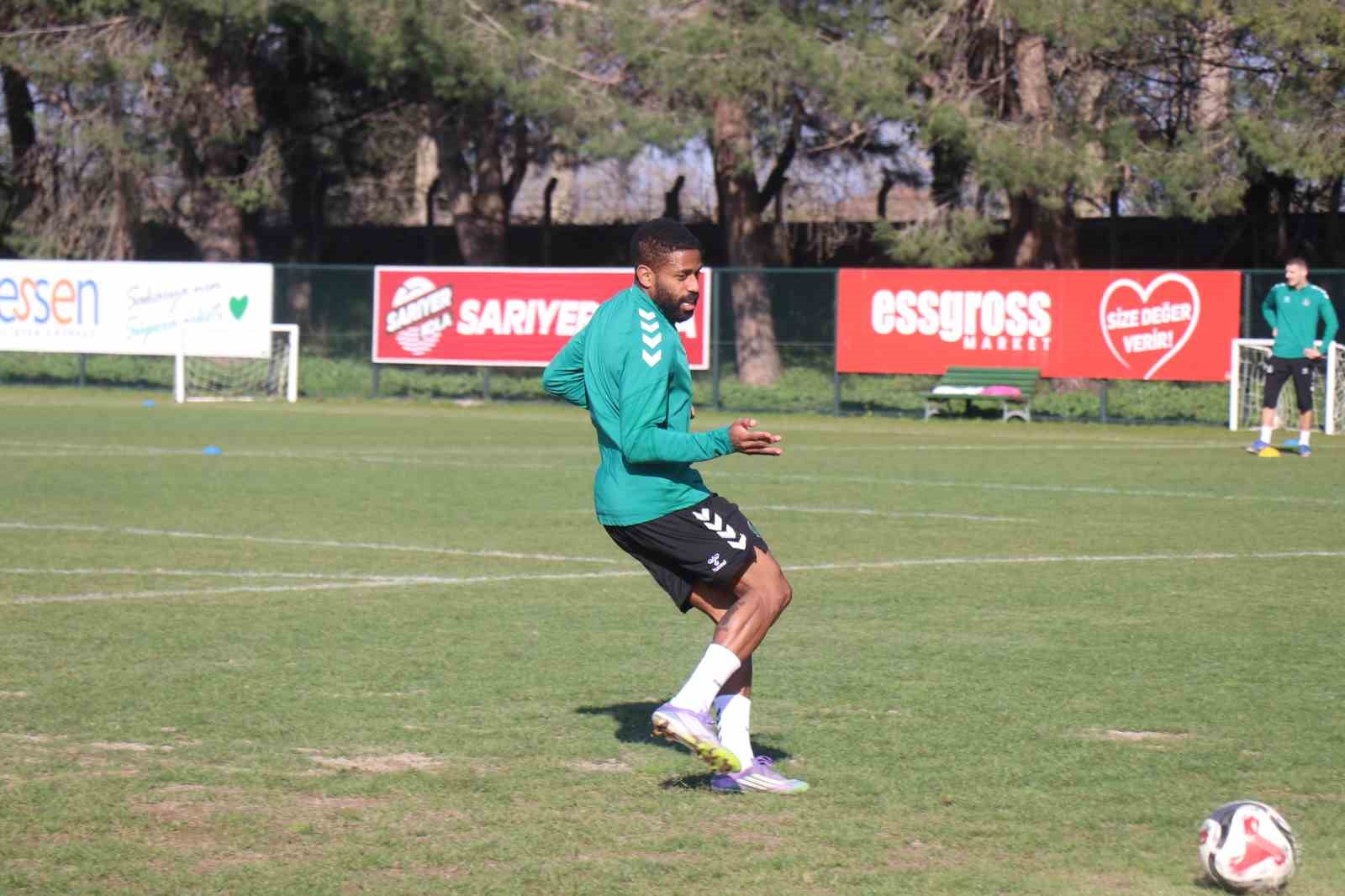 Sakaryaspor, Adana Demirspor mesaisinde 8 sakaryaspor adana demirspor mesaisinde 4