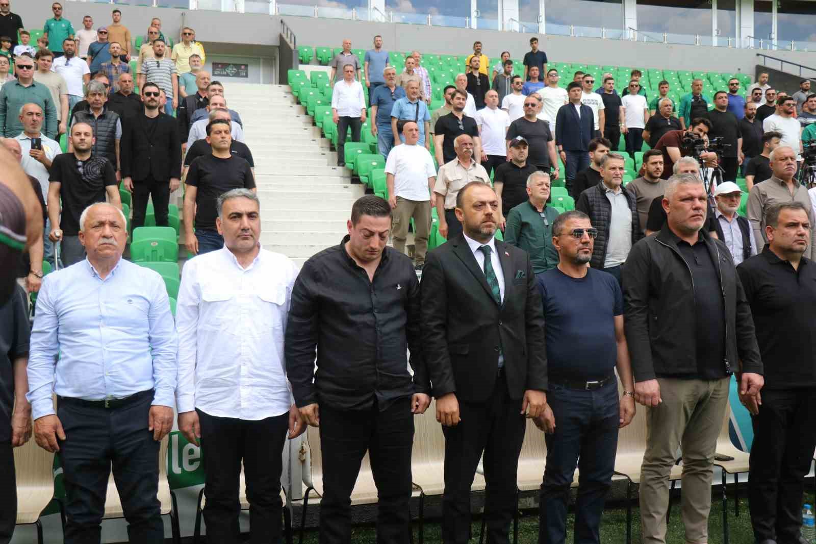 sakaryaspor kongresinde arbede secim ertelendi 5 cN7sJPnr