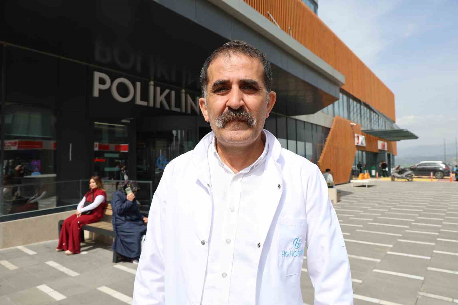 saldirida agir yaralanan alminanin babasi tum turkiyeden dua bekliyoruz 3 wEnUqqk2