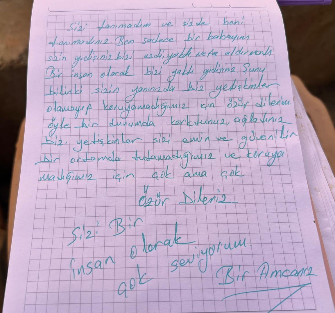 Saldırıda can veren çocukların mezarlarına bırakılan notlar duygulandırdı 9 saldirida can veren cocuklarin mezarlarina birakilan notlar duygulandirdi 5 k8cHqPw9
