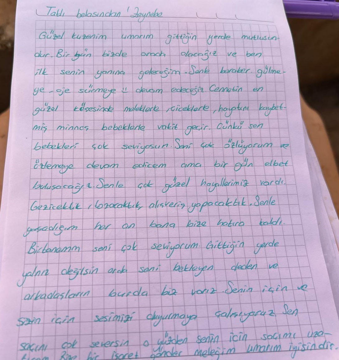 Saldırıda can veren çocukların mezarlarına bırakılan notlar duygulandırdı 13 saldirida can veren cocuklarin mezarlarina birakilan notlar duygulandirdi 9 GZ29Ay29