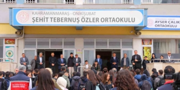saldirinin-gerceklestigi-okulun-velileri-cocuklarini-operek-okula-yolladi-biTAHSJ7.jpg