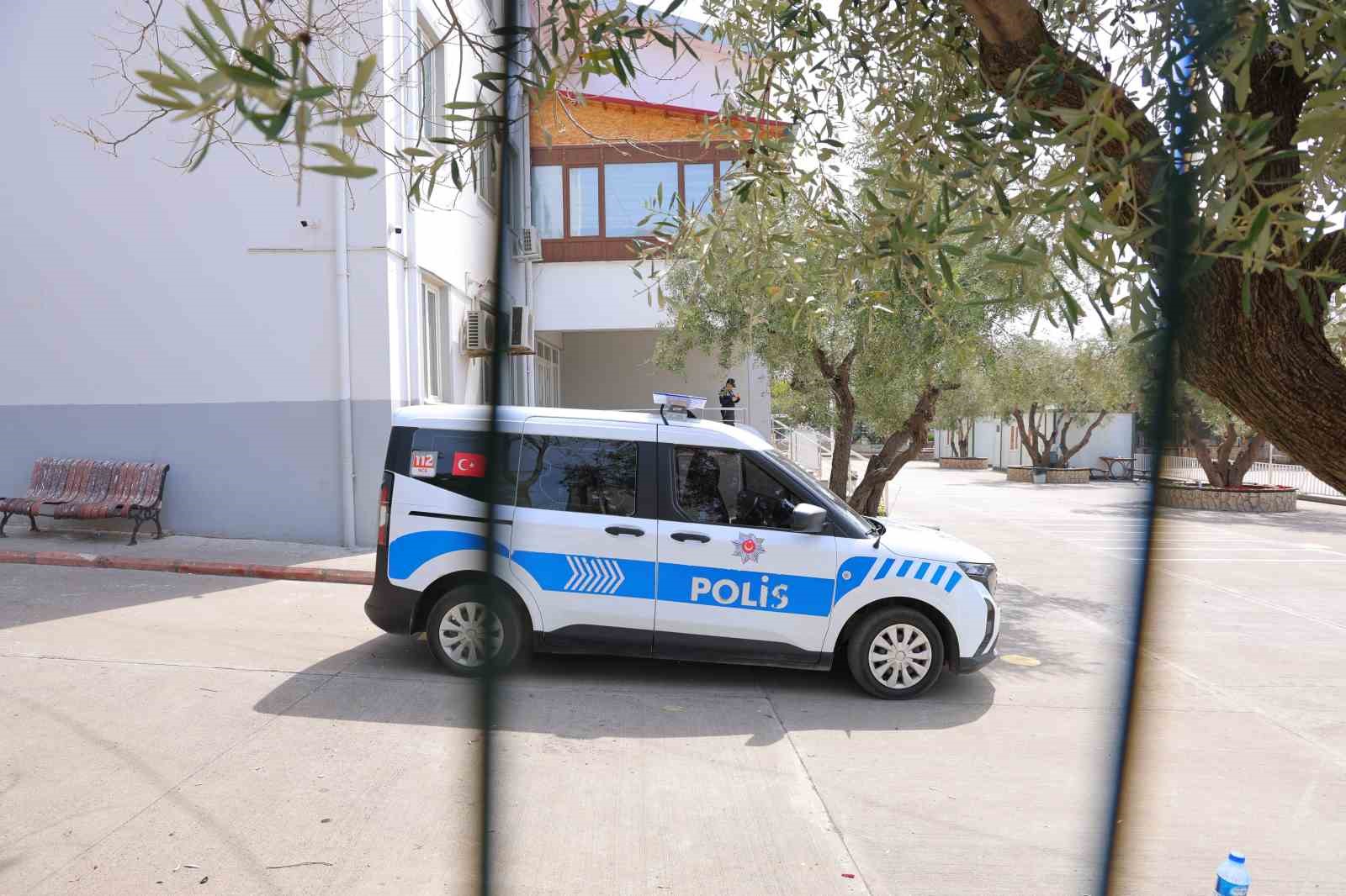 saldirinin oldugu okulda sessizlik hakim 1 Z8A69yew