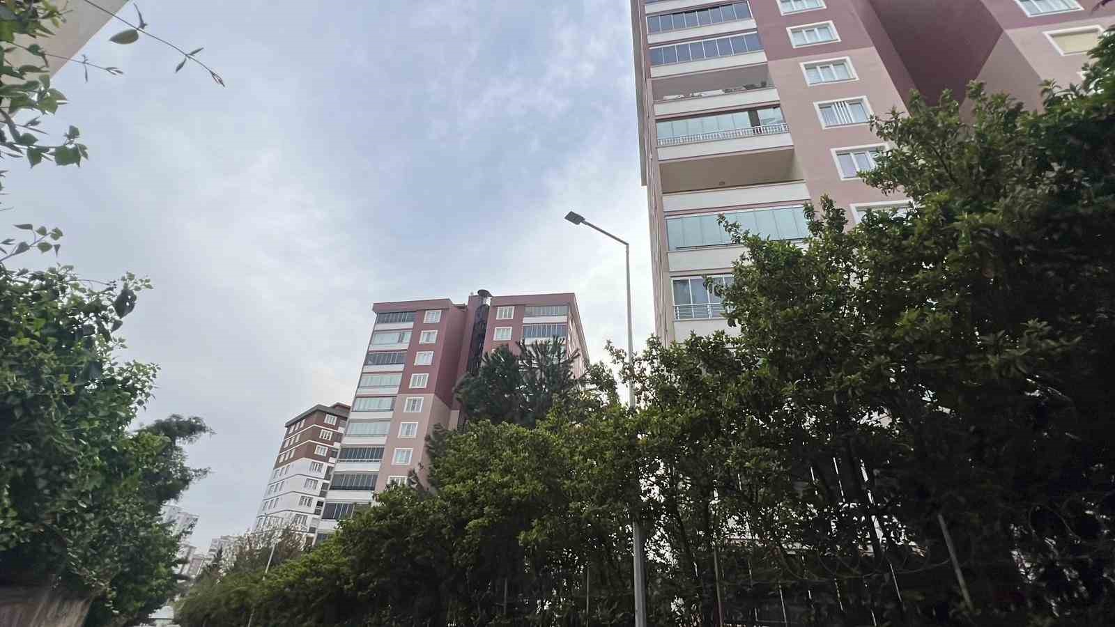 Saldırıyı gerçekleştiren öğrencinin ailesinin yaşadığı sitede sessizlik hakim 5 saldiriyi gerceklestiren ogrencinin ailesinin yasadigi sitede sessizlik hakim 1 HN7MbhAR