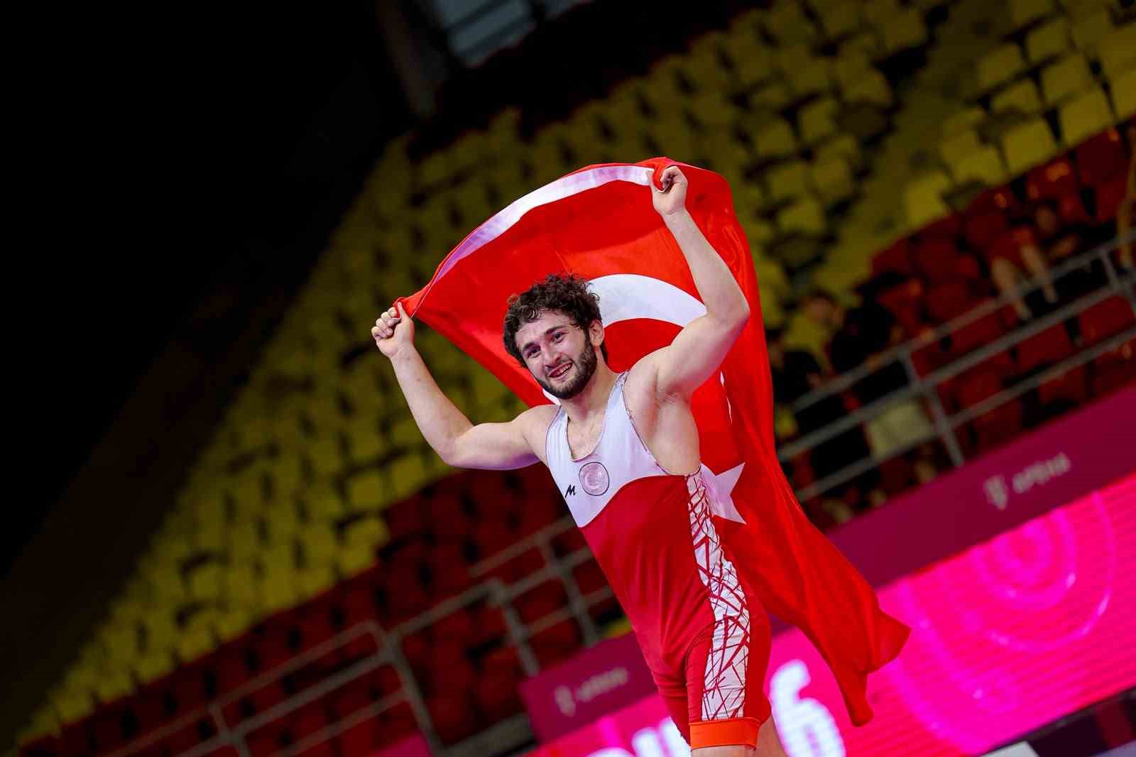 salih yusuf yazici avrupa sampiyonu 3 BiAng9rl